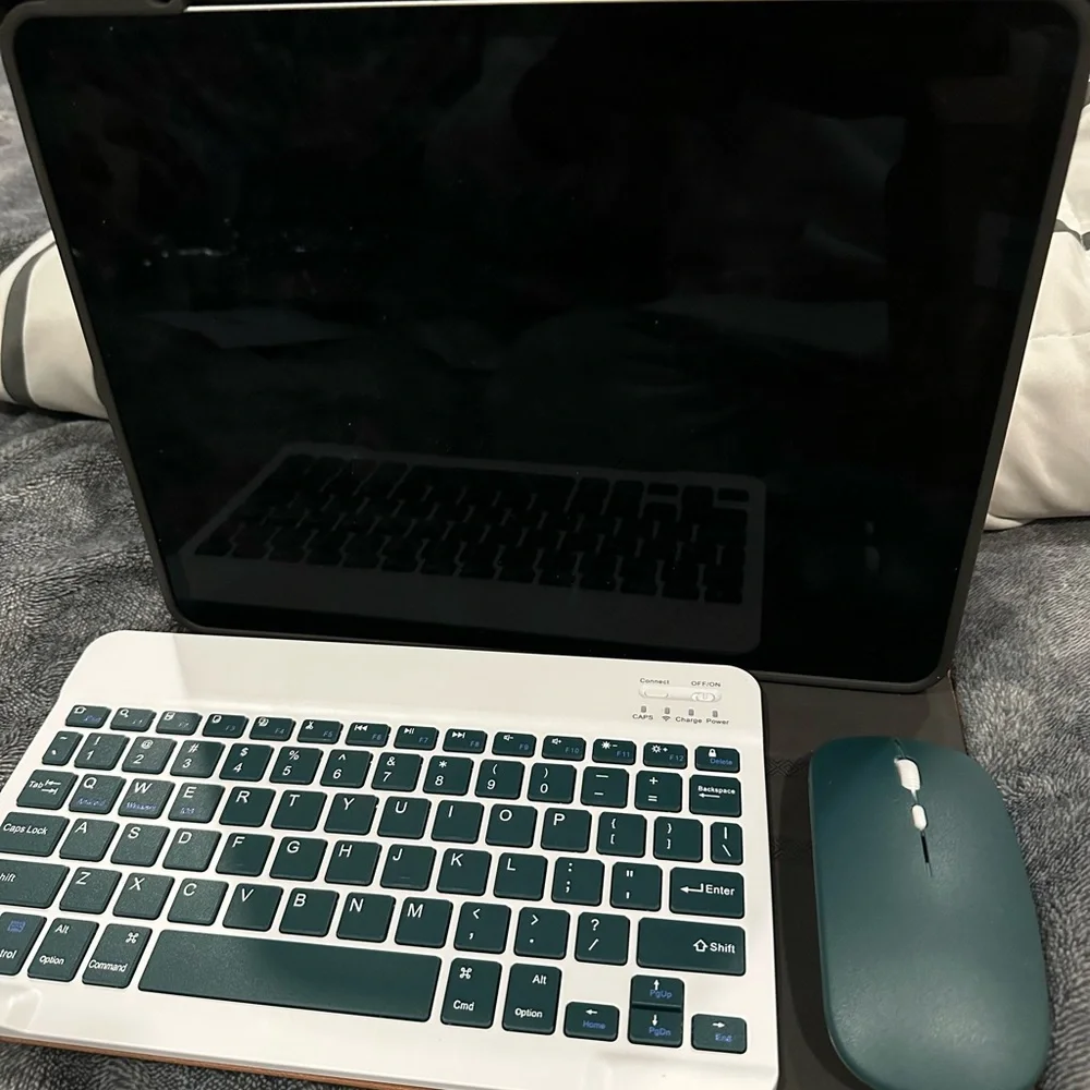Apple Compatible Wireless Bluetooth Keyboard and Mouse for IPad / Android tablet
